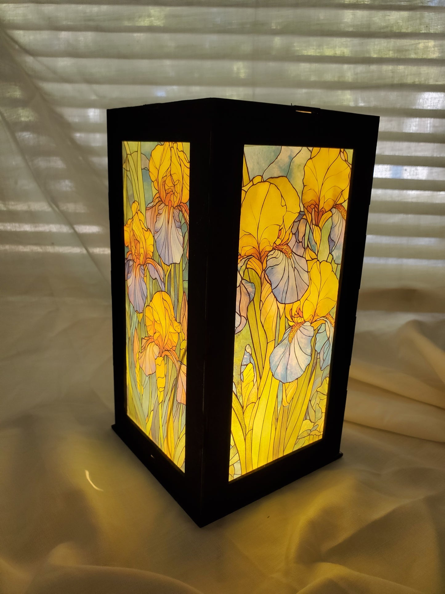 LED Lit Iris Art Lantern