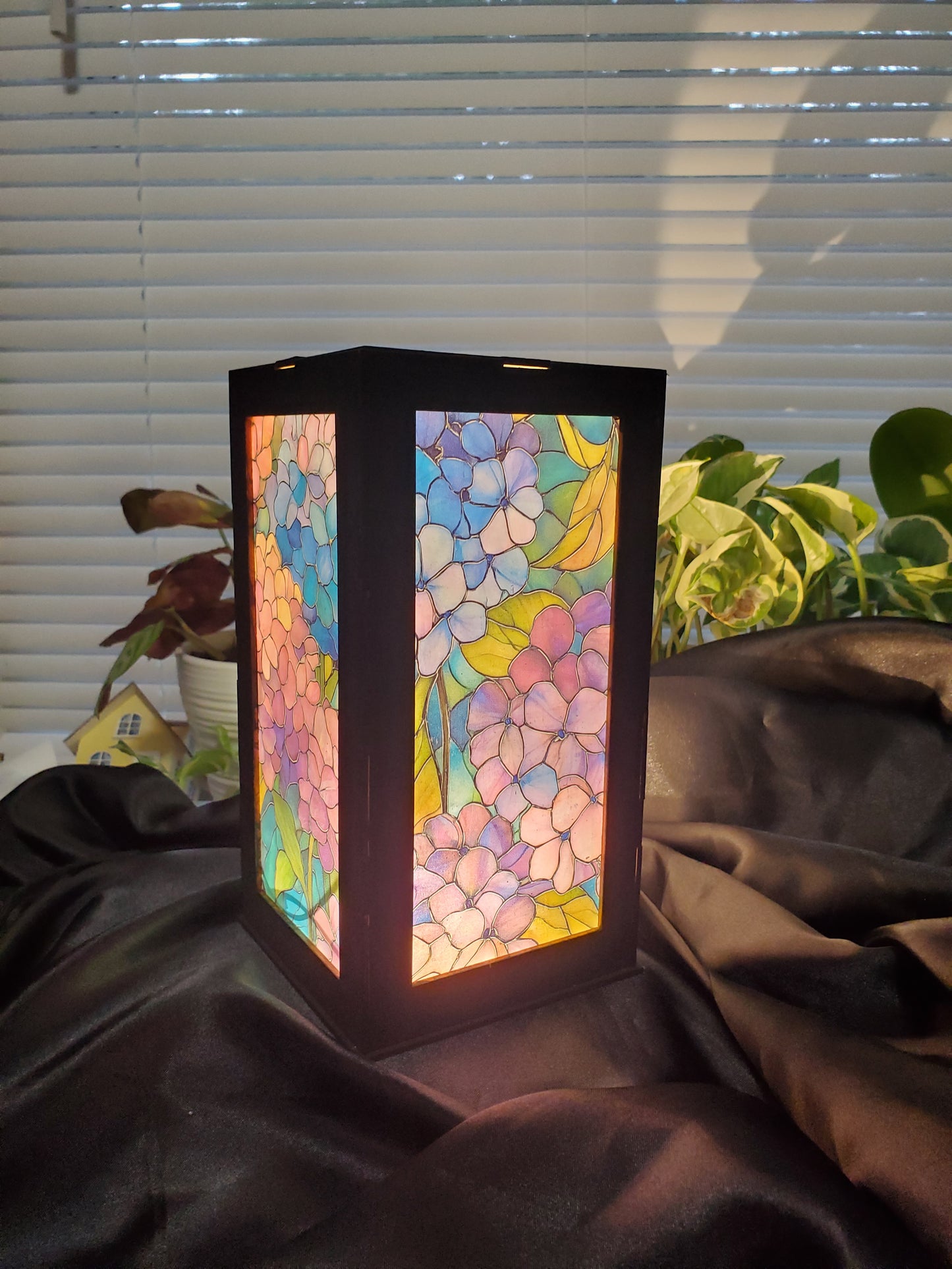LED Lit Hydrangea Art Lantern