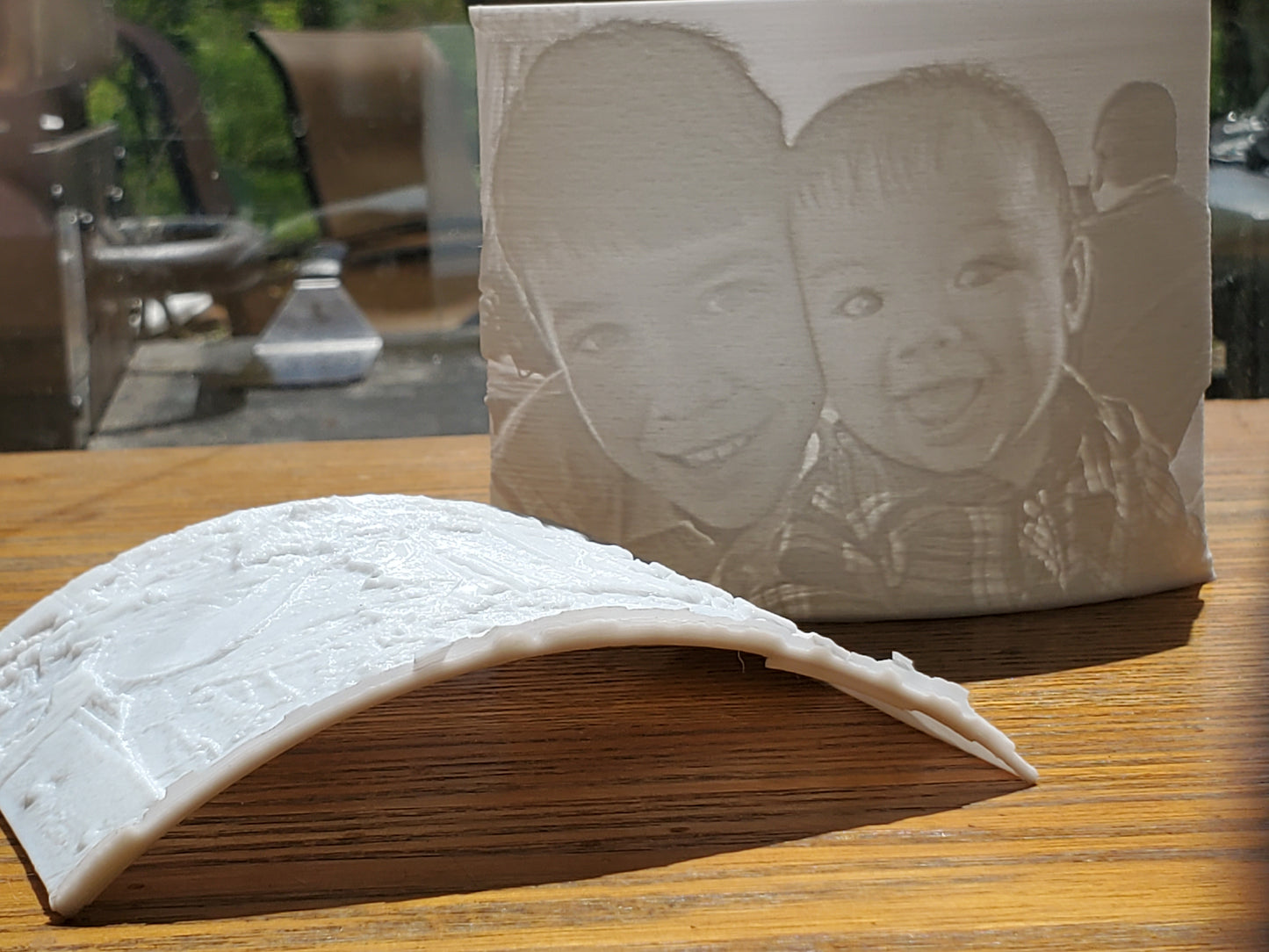 Custom Curved Lithophane